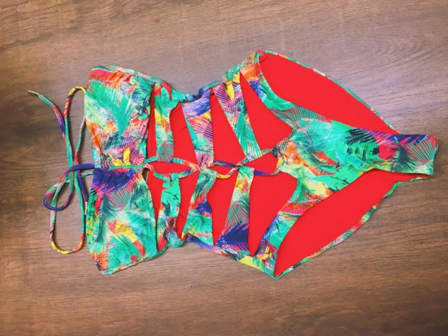 Swimsuit Tropikali b'biċċa waħda